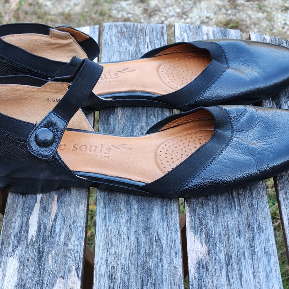 Gentle Souls Kenneth Cole Leather Mary Jane Flats Shoes 8.5 - Picture 5 of 9